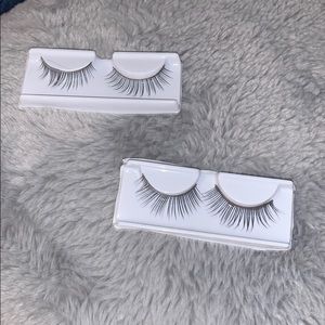 2 sets of Eyelashes